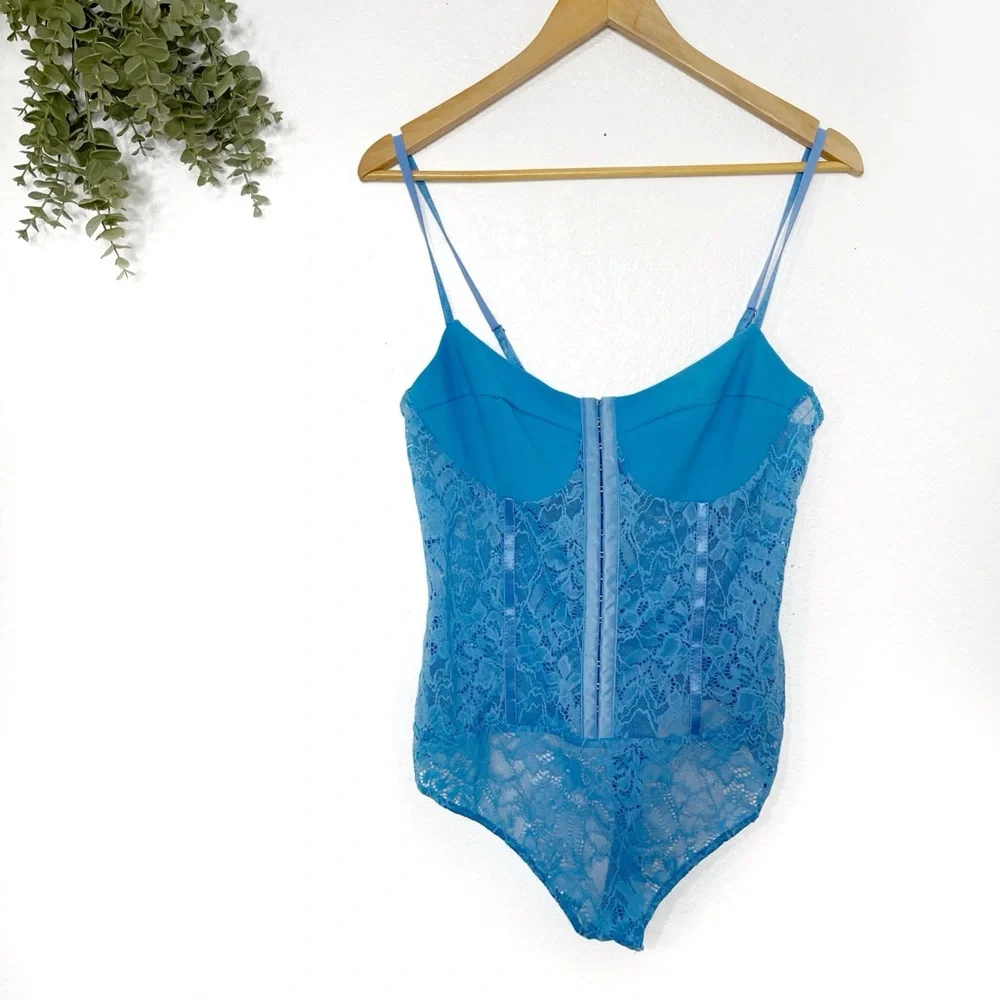 NWOT REVOLVE FREE PEOPLE • X Intimately Lace Night Rhythm Bodysuit - Picture 4 of 5